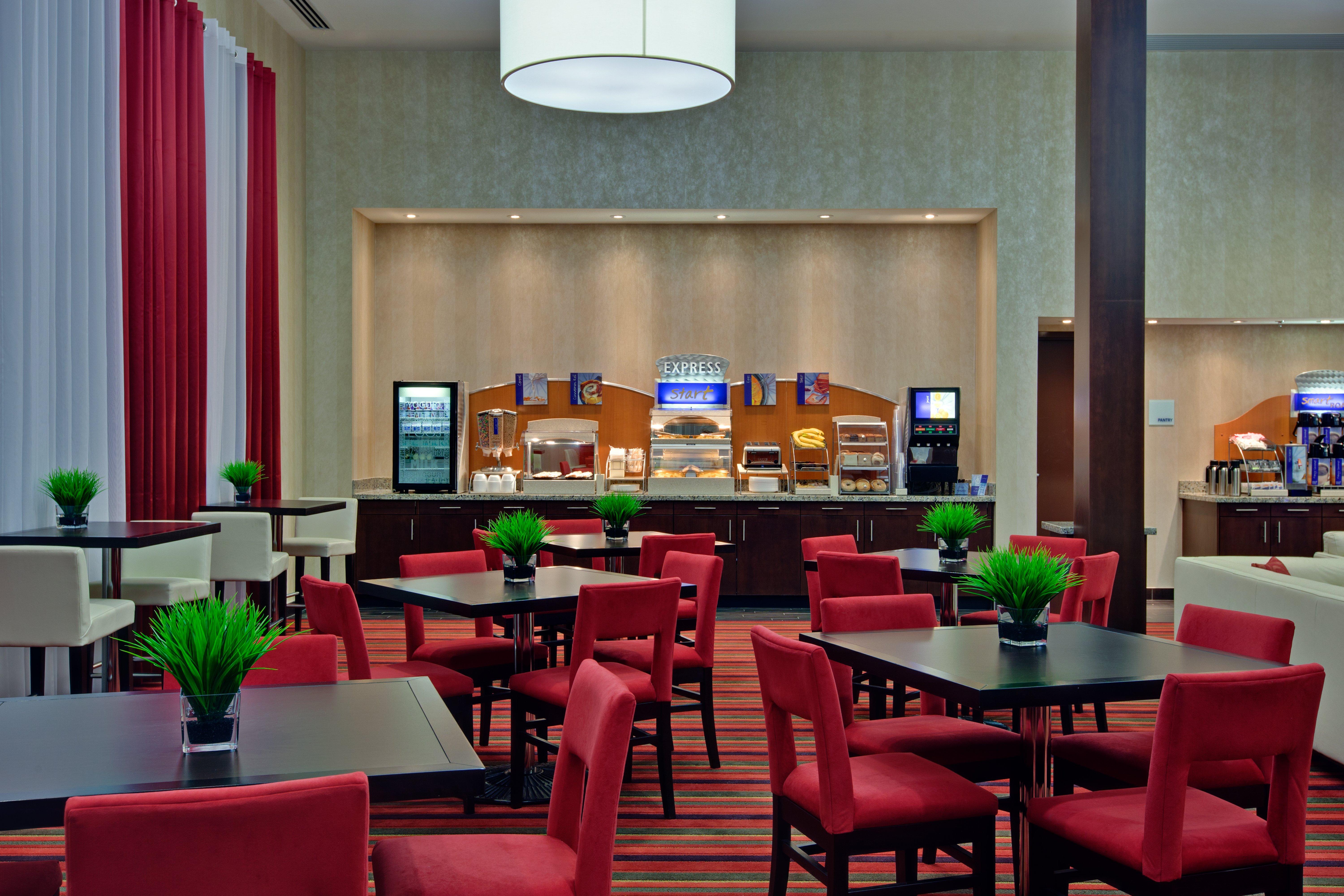 Holiday Inn Express Hotel & Suites Chatham South By Ihg Chatham-Kent Exterior foto