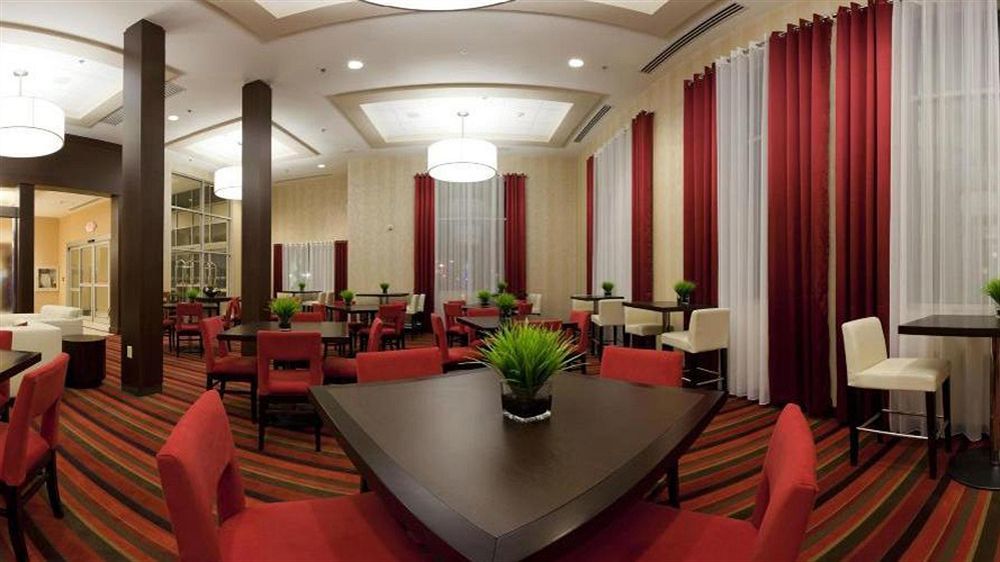 Holiday Inn Express Hotel & Suites Chatham South By Ihg Chatham-Kent Exterior foto